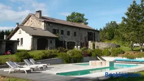 Demeure de 1850 avec piscine chauffée - Image 1
