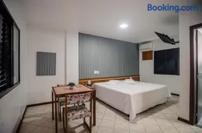 Alpes Hotel - Image 1