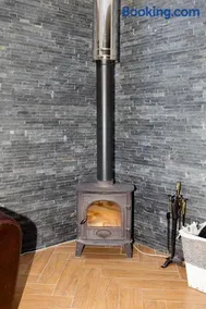 1 Eden at Williamscraig Holiday Cottages - Image 5