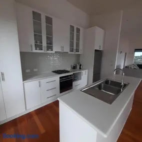 Cosy retreat beach house - Image 3