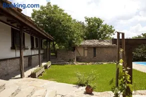 The Four Houses - Image 5