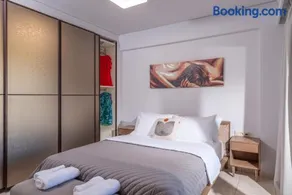 H Experience Seaside Luxury Boutique Apartment - Image 2