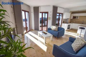 Penthouse 17A, Frigiliana 2 bedroom, Pool, Large Terrace and Amazing views in the center of Frigiliana HansOnHoliday Rentals - Image 2