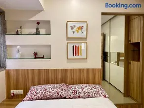 Chic Pad in Bandra West*Wifi* - Image 5