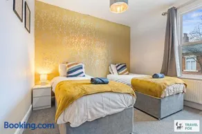 Becky's House: Near Motor Point Arena with Free Parking - Image 2
