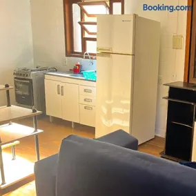 Apartamento a 30m da Praia da Vila Apartamento dos fundos - Image 2