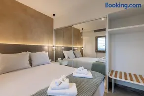 Ostrako Luxury Villa - Image 2