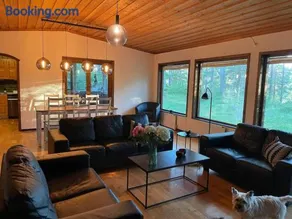 Paradise in the forest by the lake - Image 1