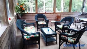 The Woodridge Retreat - Image 4