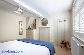 Wren Cottage - Two Bedroom House, Sleeps 4 - Image 3
