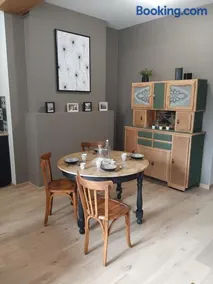 LOUHANS Les Petites Arcades avec ses deux appartements coté Arcades et coté cour - Image 2