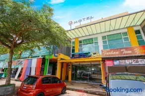 Swing & Pillows - Golden Roof Hotel Seri Iskandar, Ipoh - Image 2