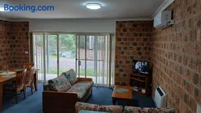 Dybara Park Holiday Cottages - Image 3