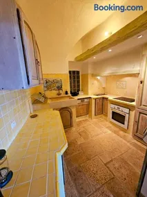 Apartment in Bargemon - Image 1