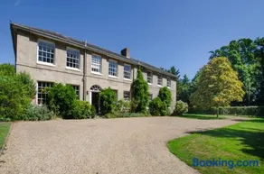 13 Bed in Tattingstone oc-tat26 - Image 1