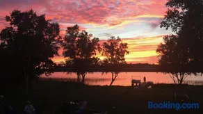 Summerside Cape on Crooked Lake ---Waterfront-Sunsets-Sleeps 12 - Image 5