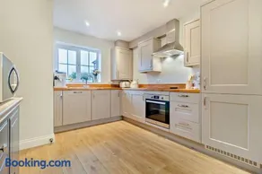 3 Bed in Framlingham oc-f30353 - Image 3