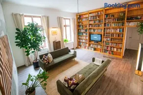 theleaf - design apartment & café - Image 1