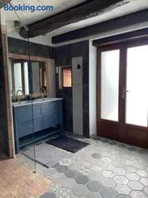 Gîte "Le Chatel" avec piscine - Image 3