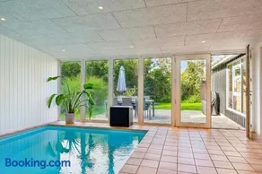 Stunning Home In Knebel With 3 Bedrooms, Swimming Pool And Wifi - Image 2