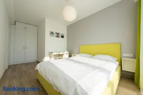 ART Apartment - Image 1