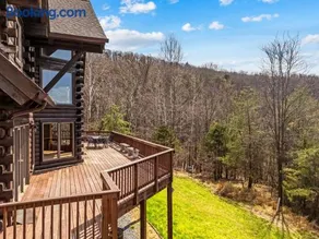 Log Cabin w Fireplace Screened Porch Deck & WiFi - Image 2