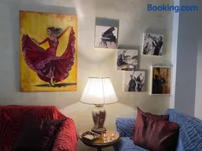 Hotel George - Image 2