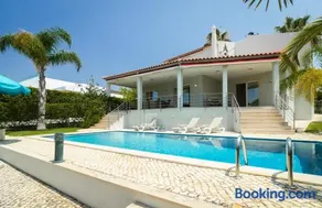 Luksus villa til 8 personer med privat swimmingpool, have og air-con - Image 1