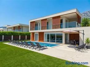 Villa Sheley with private heated pool-Split - Image 3