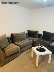 Kellies home Entire place Easy transport 5 min drive from Birmingham City centre - Image 2