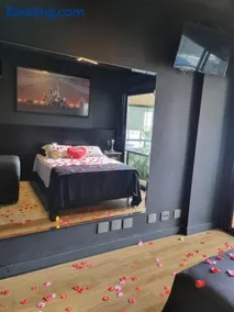 Morumbi, Apartamento Pub, SPA com hidromassagem, PISCINA Aquecida PRIVATIVA, LAREIRA, tudo que você precisa para descansar, trabalhar ou realizar aquela comemoração! Com total conforto e PRIVACIDADE! O Apt Nota 10 de SP! - Image 5