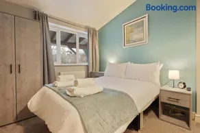Extended Stays Welcome - Sleeps 11 - FREE Parking - Hosted by HG Horizon Properties - Image 2