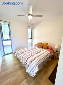 Powers Retreat Holiday House - Image 3