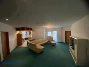 Monteurwohnung , 4 Schlafzimmer, 130qm, Balkon, einzige Wohneinheit im Haus, Parkplatz - Image 1