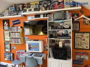 Cherry Cottage Retro Stay, Stourport-on-Severn - Image 4