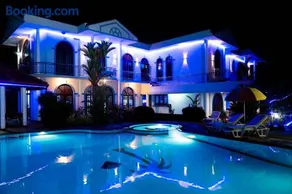 Hotel Blue Sapphire - Image 4