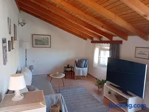 Cosy Loft Apartment, Argyrades - Image 3