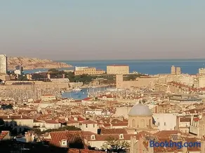 Loft terrasse vue mer au coeur de Marseille - Image 2