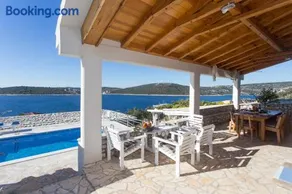 Villa, Stone House with swimming pool & Sauna, Beach, Sevid - Image 2