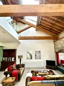 Royal William Yard Apartments - Large and Luxurious with Free Parking - Image 2