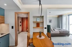 Merivian Seaside Suites - Image 2