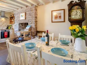 2 Bed in Llanfihangel-nant-Bran BN200 - Image 4