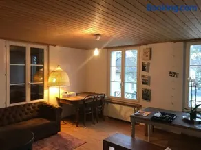 Simple flat 72 m2 in the centre of Burgdorf with private parking - Image 1