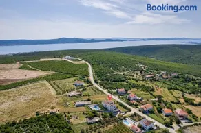 Apartman Strmota s bazenom i jakuzijem - Image 4