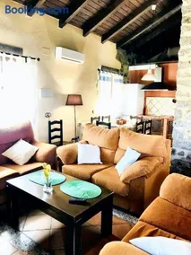 Comfortable House with Shared Pool in Alcaracejos - Image 4