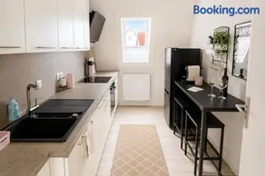 Stilvolles Panorama Apartment - für Paare, Gruppen und Familien mit Privatparkplatz - Image 2