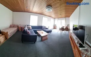 Roz Hus - Image 3