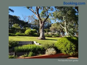 Chapel Hill Winery Guest House - Image 2