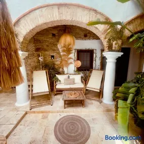 Arcos de Tarifa, Casco historico, aparcamiento - Image 2