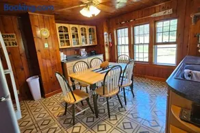 Cozy Cabin Retreat - Sleeps 8 - 1 Hr from STL - Image 5